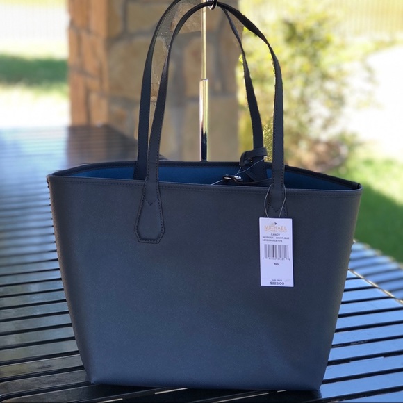 Michael Kors Candy Reversible Tote Bag w/ Pouch - Picture 4 of 8